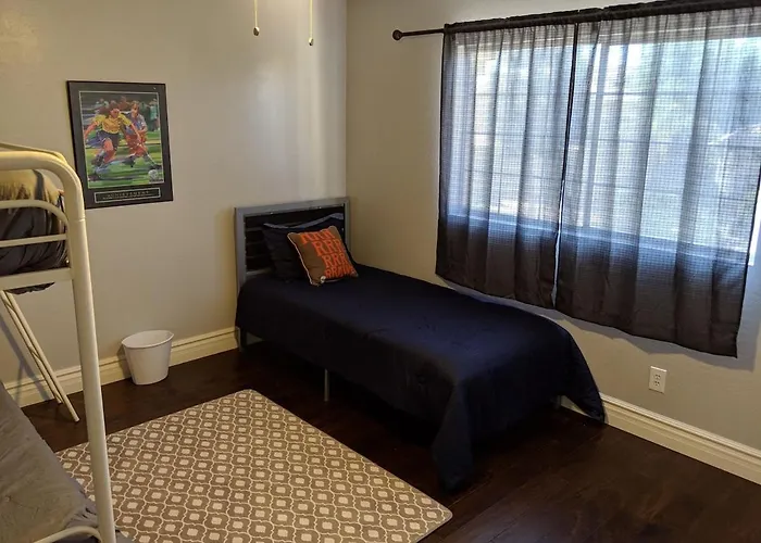 Mendoza Residence, Our Great & Spacious In Southern